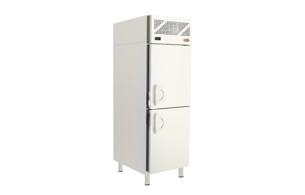 Refrigeradores ou freezers verticais